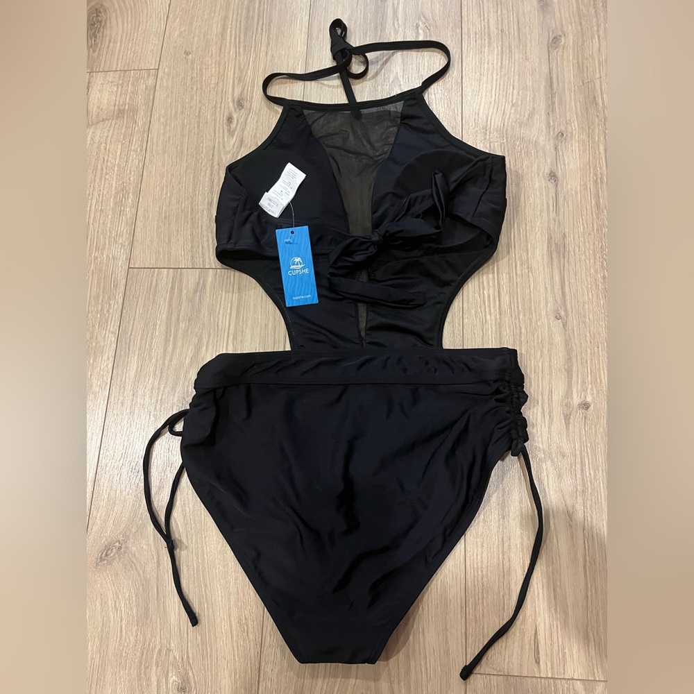 Black Mesh Halter One-Piece Swimsuit - Picture 5 of 5